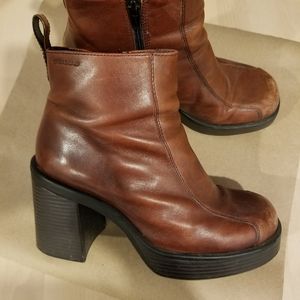 Chunky platform leather boots in rust color